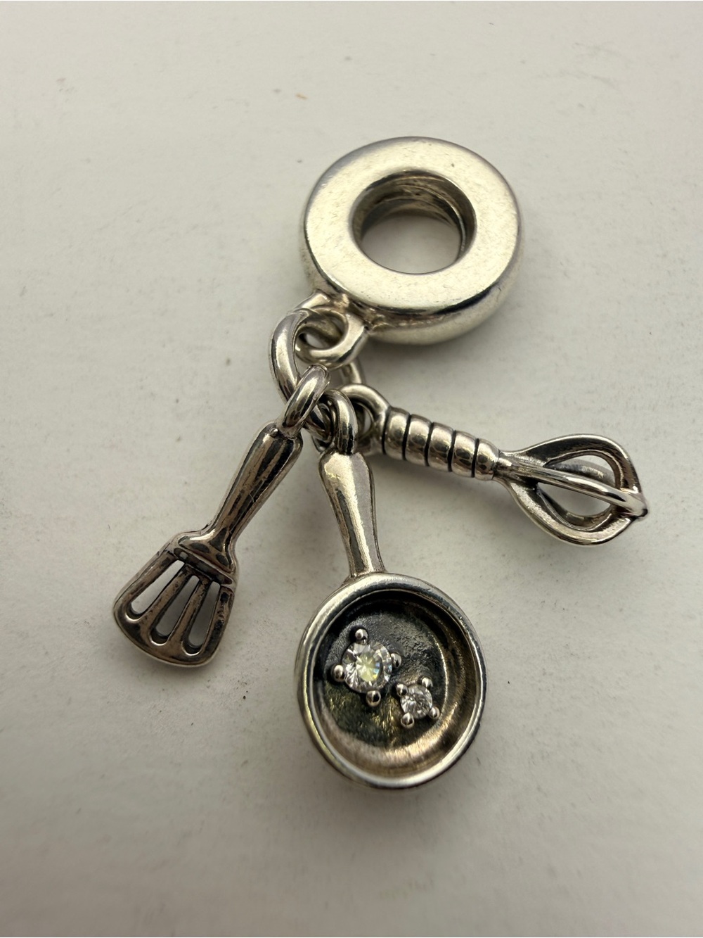 Pandora Spatula, Frying Pan & Whisk Dangle Charm
SKU 799531C01